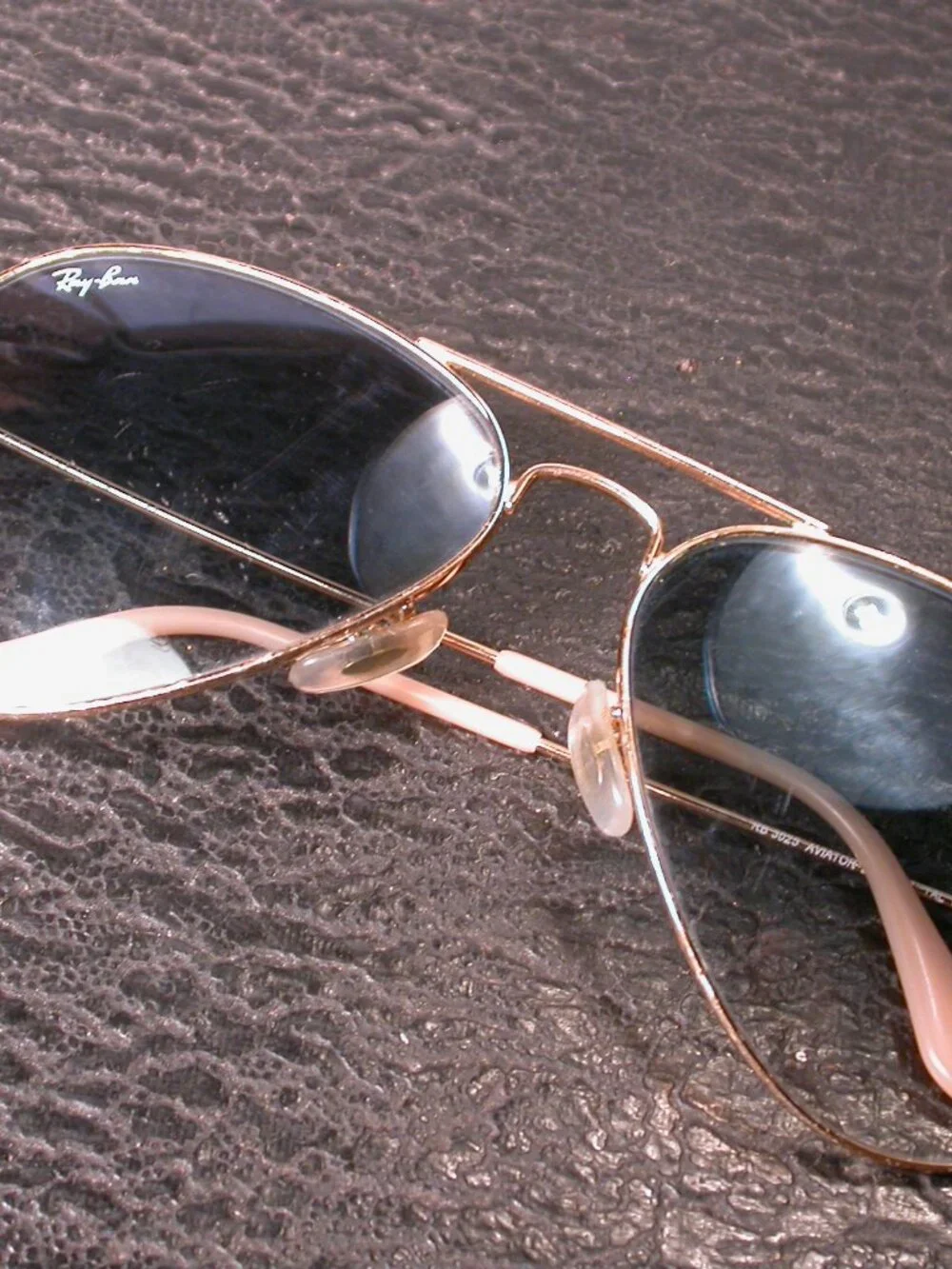 Ray-Ban frame shape